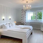 Haus Midsommer Apartman *