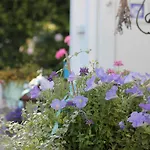 Haus Midsommer *