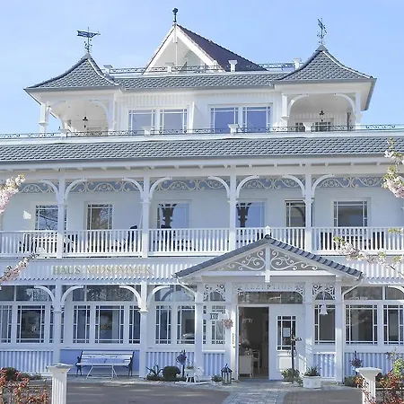 Haus Midsommer Apartman *