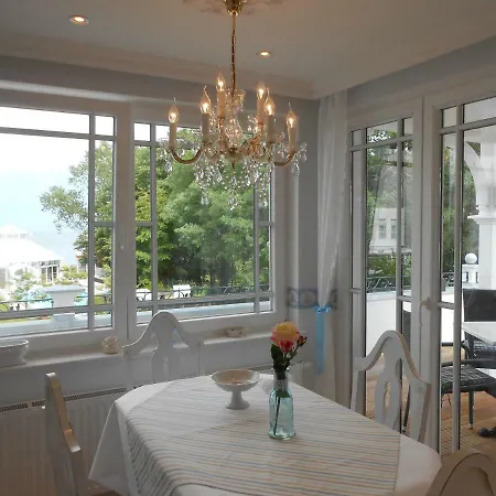 Haus Midsommer * تيميندورفير ستراند