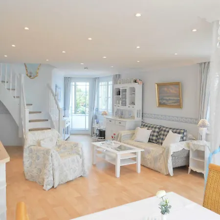 Haus Midsommer * تيميندورفير ستراند