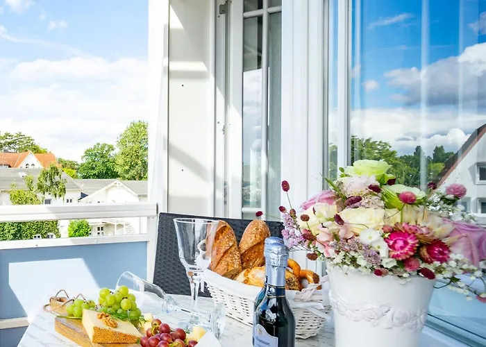 Haus Midsommer *